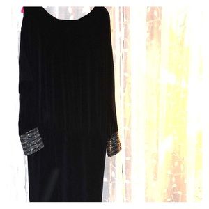 Moda international black dress